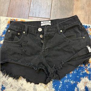Size 26 One Teaspoon denim shorts.